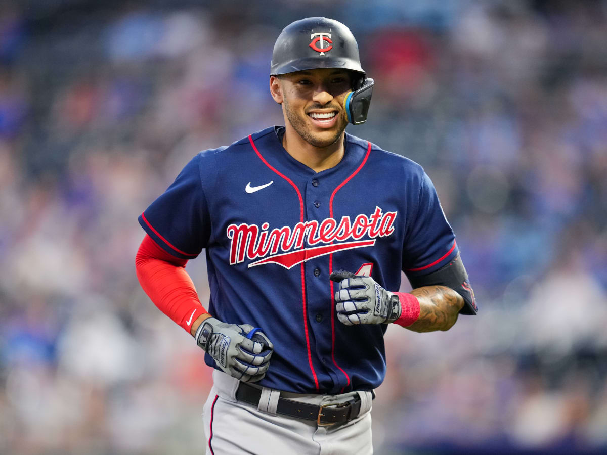 STUNNING: New York Mets Swoop in and Are Now Signing Carlos Correa