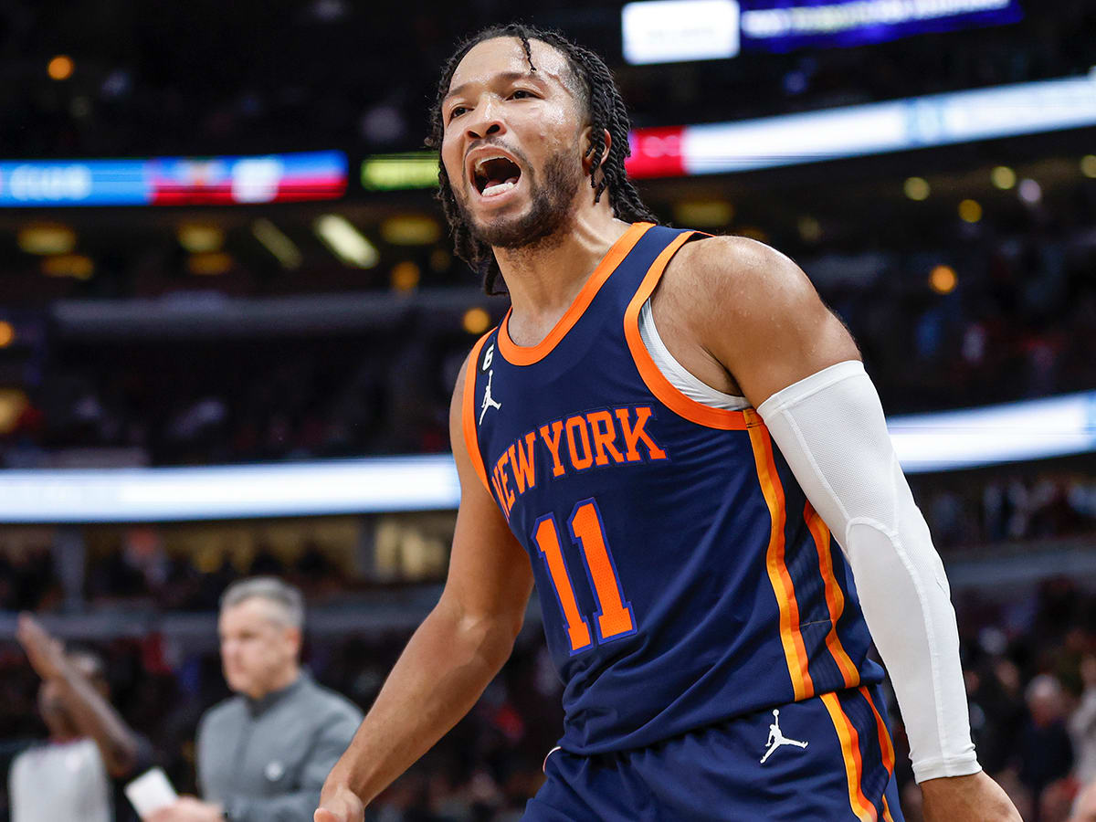 New York Knicks, NBA In-Season Tournament: Jalen Brunson Can't Do It Alone  vs. Milwaukee Bucks - Sports Illustrated New York Knicks News, Analysis and  More