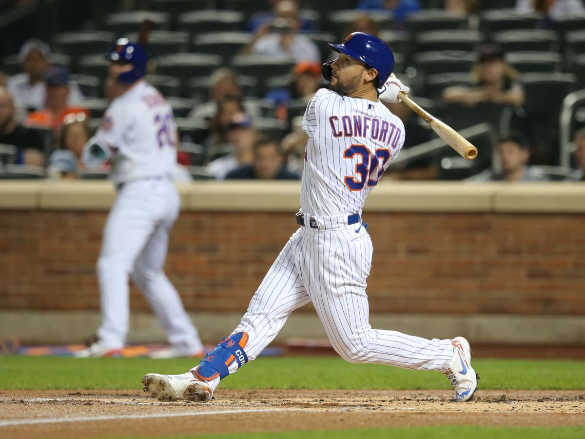 Giants Sign Former Mets Outfielder Michael Conforto, per Report - Sports  Illustrated