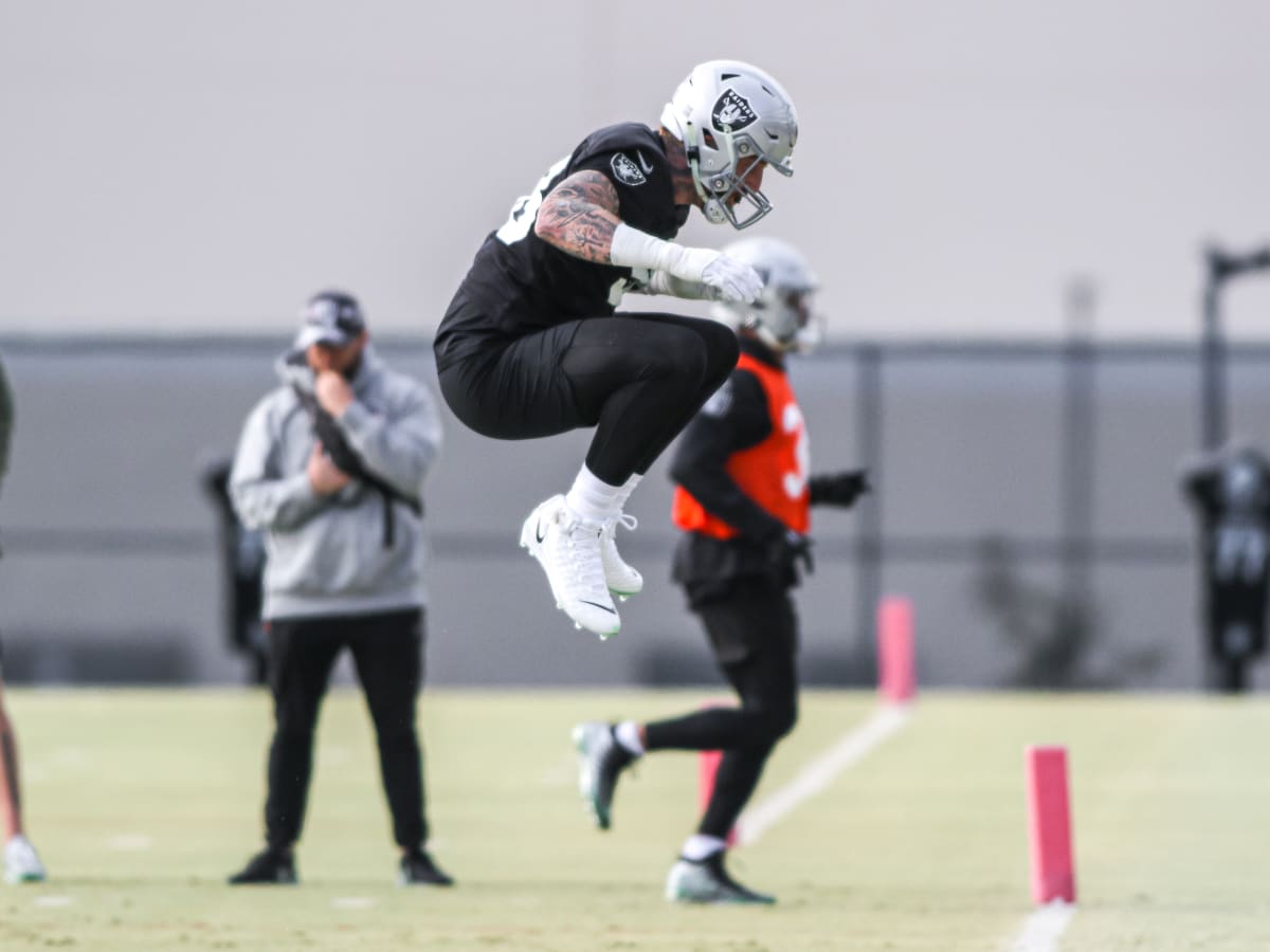 Defensive end Maxx Crosby mic'd up during 2023 Training Camp, motivates his  teammates and sets the bar for the first day of pads for the Las Vegas  Raiders