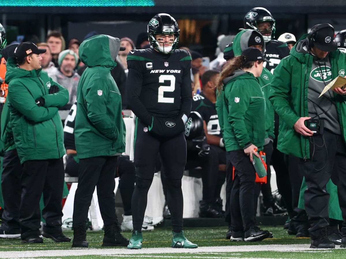 Zach Wilson: New York Jets quarterback booed off during defeat by  Jacksonville Jaguars