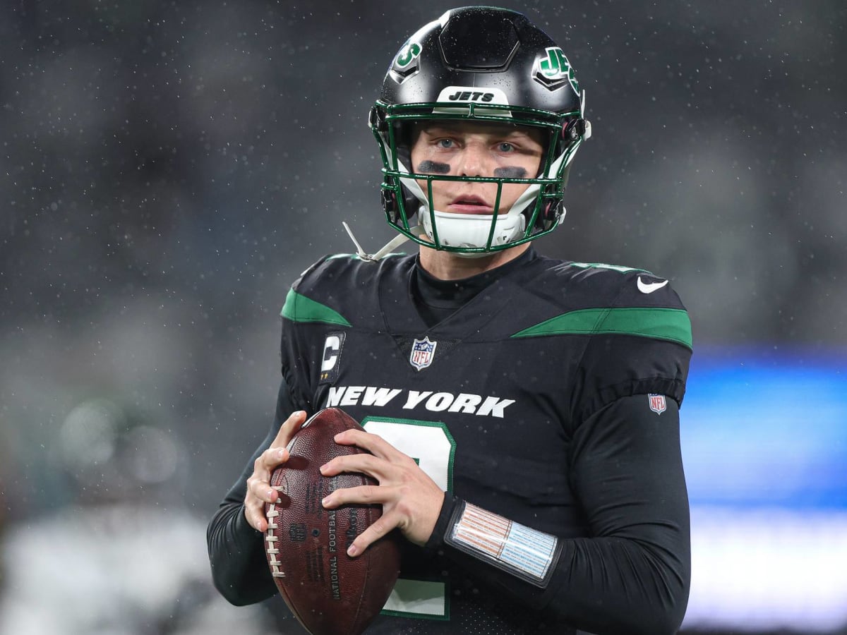 New York Jets QB Zach Wilson cheers on New York Islanders - Sports