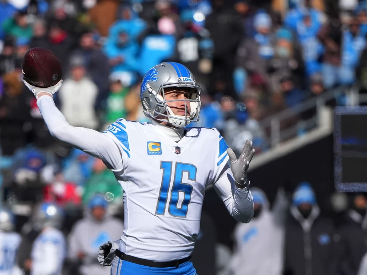 Detroit Lions quarterback Jared Goff (16) pass the ball before a preseason  NFL football game against the Buffalo Bills Friday, Aug. 13, 2021, in  Detroit. (AP Photo/Duane Burleson Stock Photo - Alamy