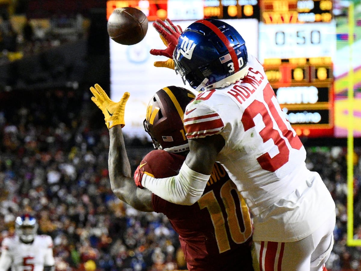 New York Giants Top Chicago Bears, 20-12 Thanks to Running Game - Sports  Illustrated New York Giants News, Analysis and More