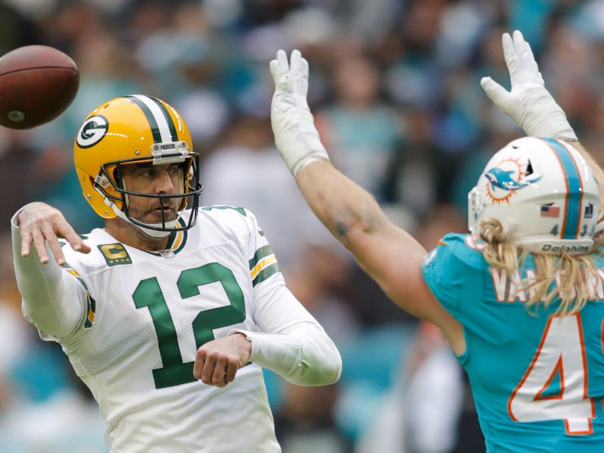 Other Aaron leads Green Bay Packers by Miami Dolphins 