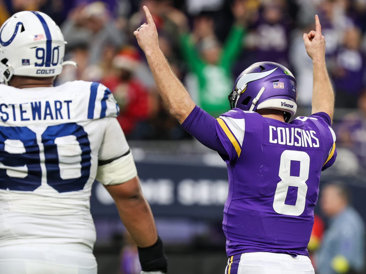 VIKINGS COMPLETE BIGGEST COMEBACK IN NFL HISTORY AND BEAT THE COLTS AFTER  TRAILING 33-0 