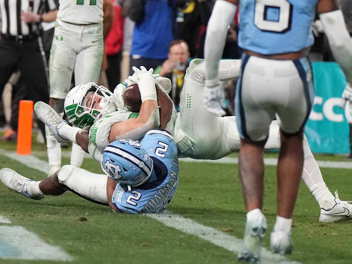 Nix leads No. 15 Oregon to Holiday Bowl win vs. Tar Heels