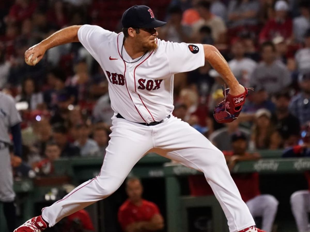 Yankees Officially Sign Ex-Red Sox Hurler After Inconsistent Stint