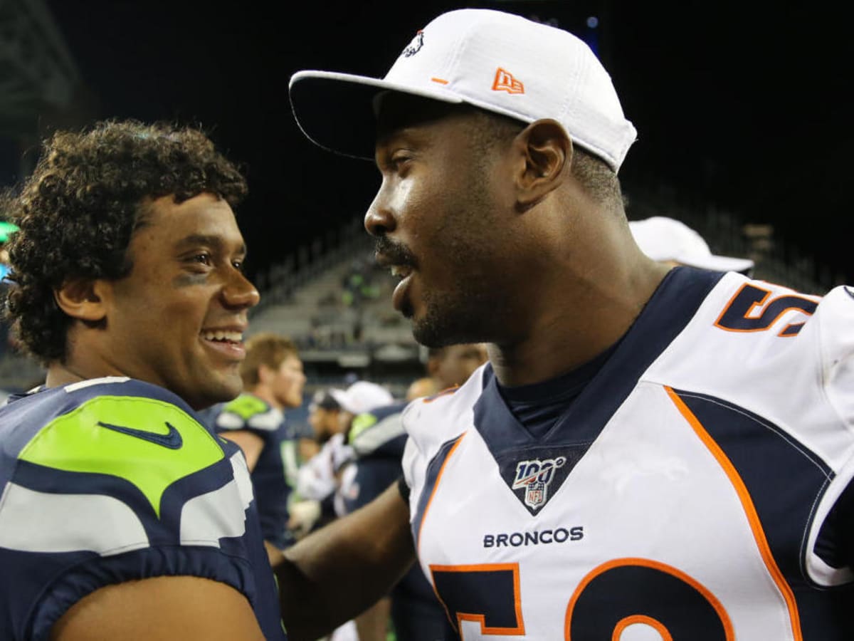 Look: Von Miller Has 3-Word Reaction To Russell Wilson Trade