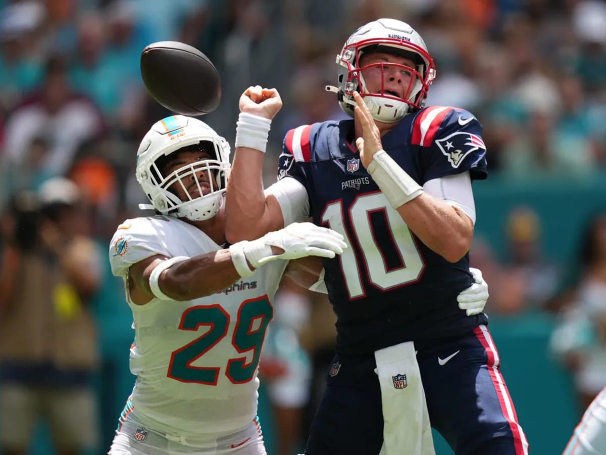 New England Patriots vs. Miami Dolphins Snaps & Grades: 'Strange' Ending;  Who's Failing? - Sports Illustrated New England Patriots News, Analysis and  More