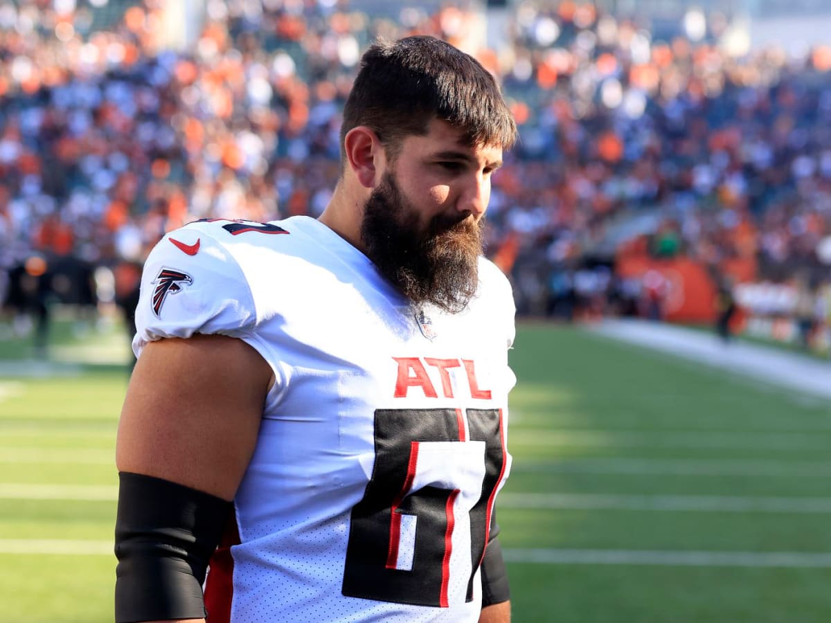 Atlanta Falcons Make Roster Move on Injured Matt Hennessy; Rookie