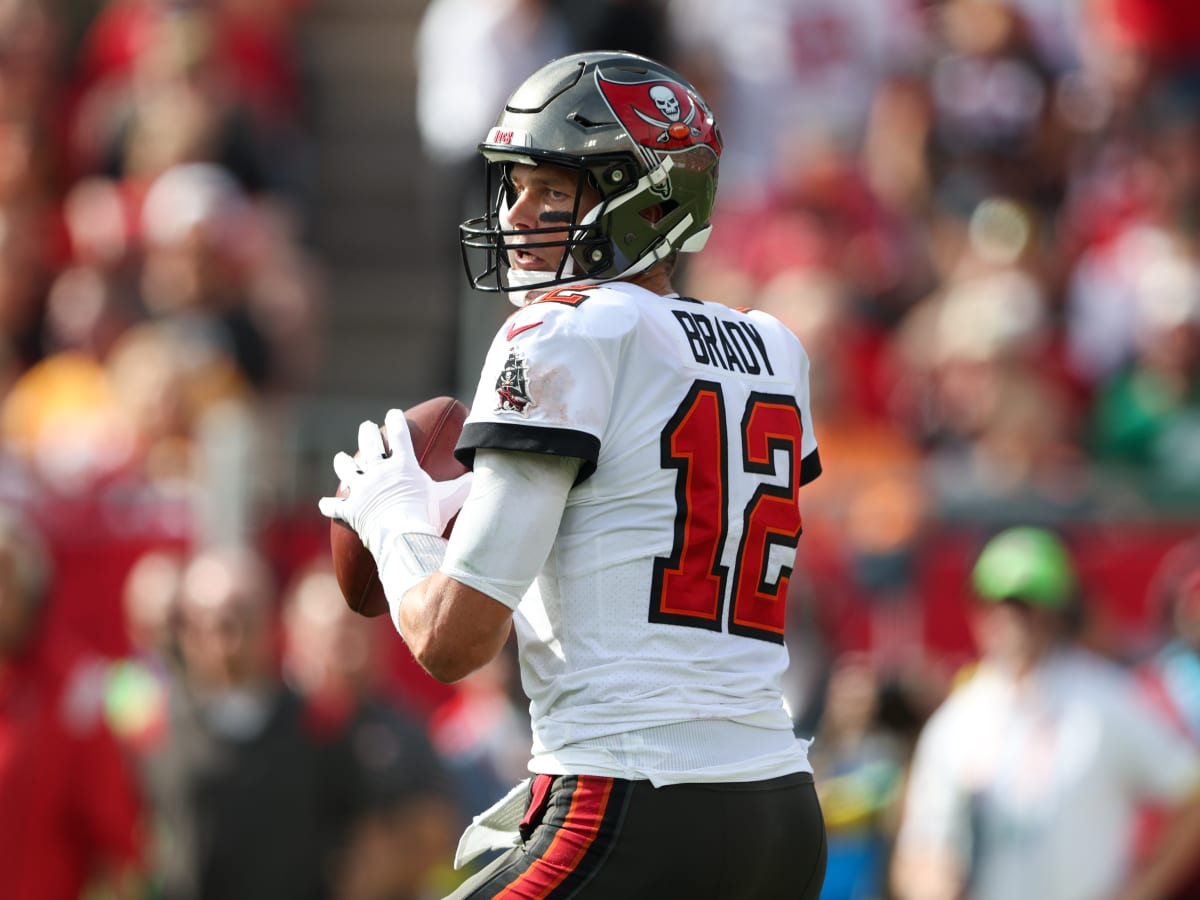 Tom Brady, Buccaneers fail their biggest test yet with flop vs. Saints