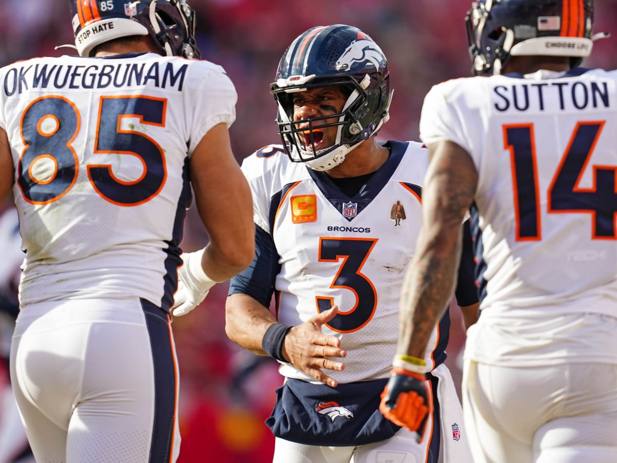 Kiszla: Broncos defense rides to rescue of quarterback Russell Wilson in  11-10 victory over 49ers – Estes Park Trail-Gazette