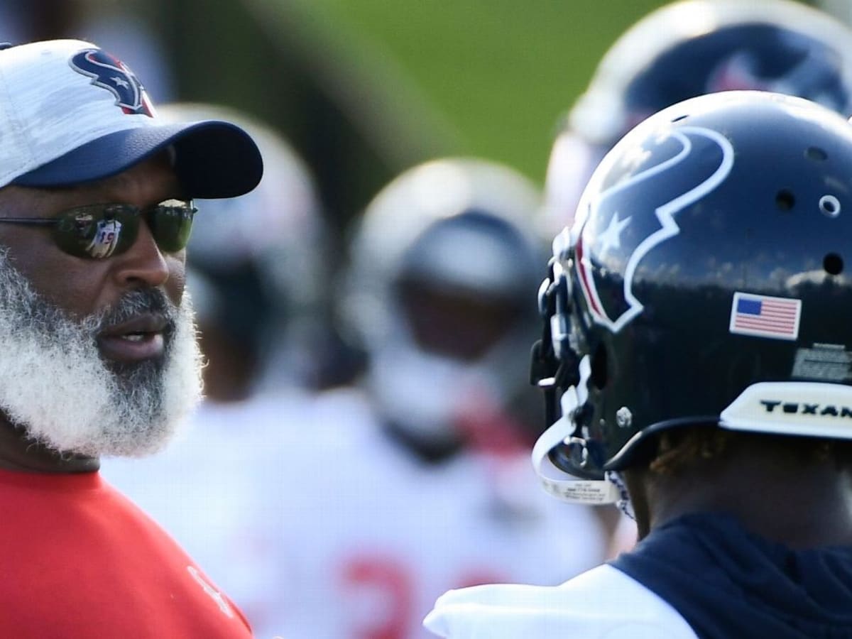 Former Chicago Bears Head Coach Lovie Smith Frontrunner For Houston Texans  Job - On Tap Sports Net