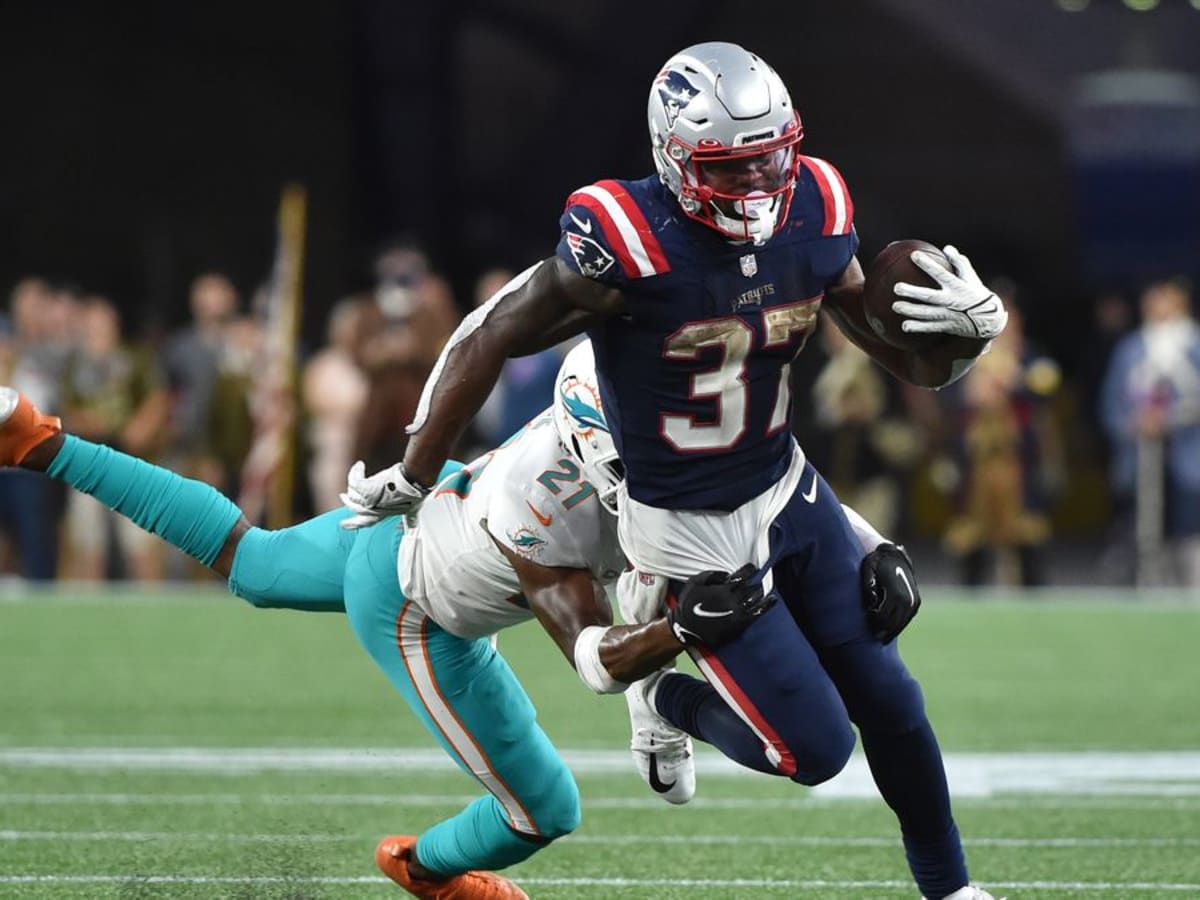 'FIT CHECK  Miami Dolphins to wear all-white against the New England  Patriots in Week One - The Phinsider