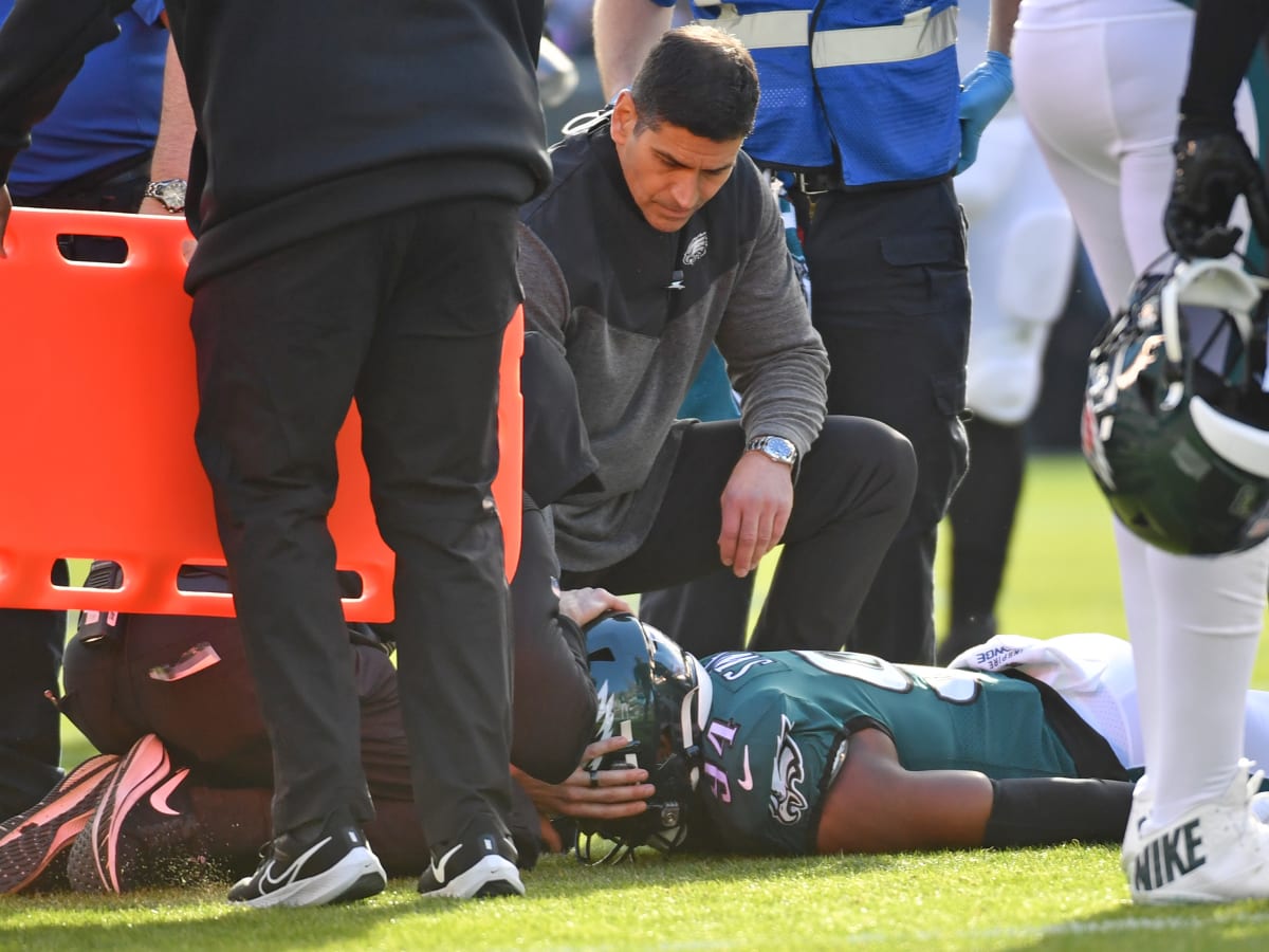 Josh Sweat Injury: Eagles DE Exits With Neck Injury, Taken to Hospital