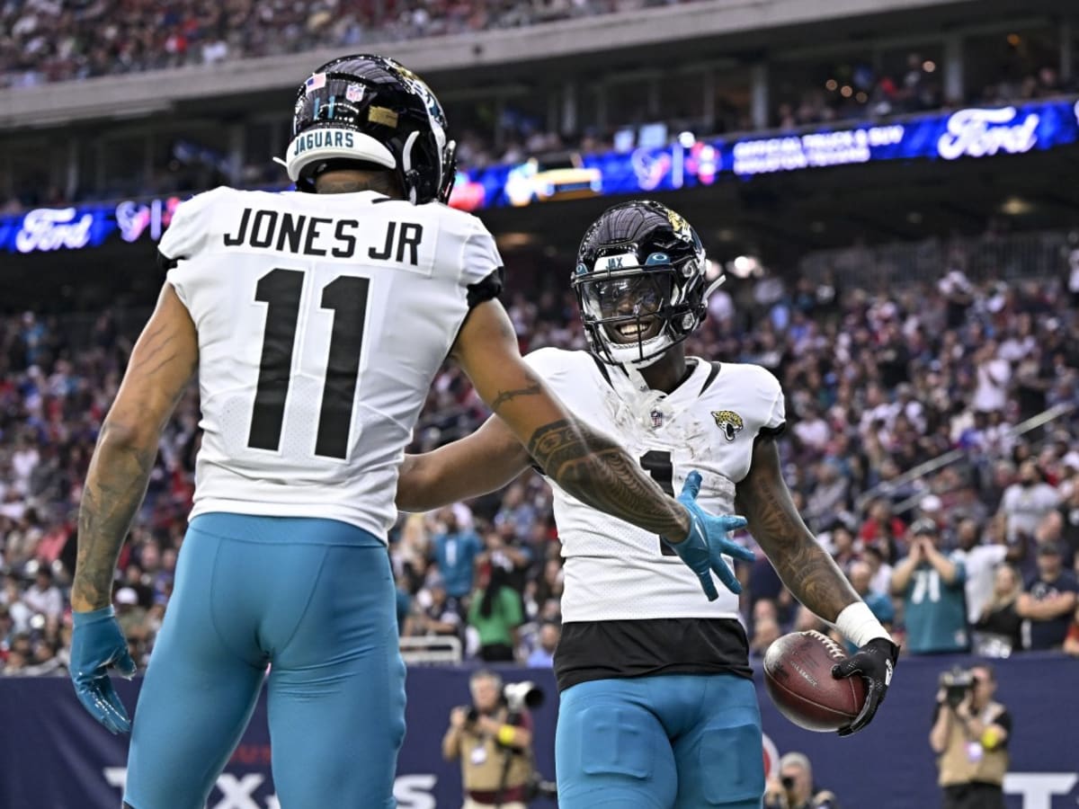 Jacksonville Jaguars 38, Los Angeles Chargers 10: Game Balls - Sports  Illustrated Jacksonville Jaguars News, Analysis and More