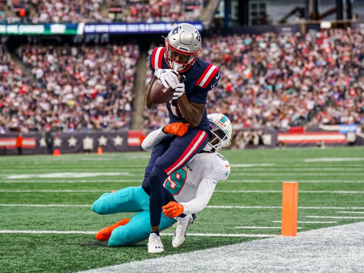 New England Patriots control playoff fate after defeating Dolphins
