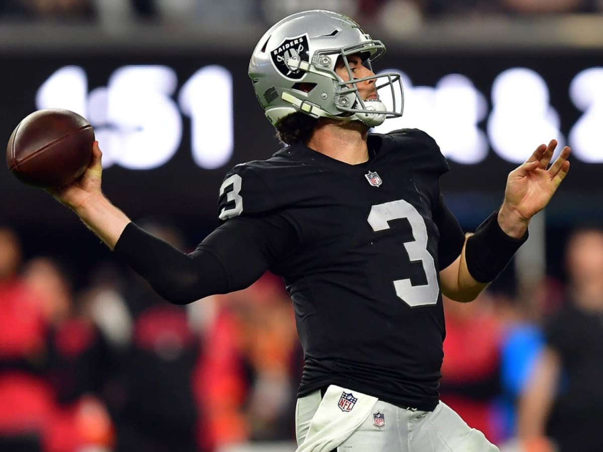 Stidham helps Raiders nearly shock Niners in his 1st start