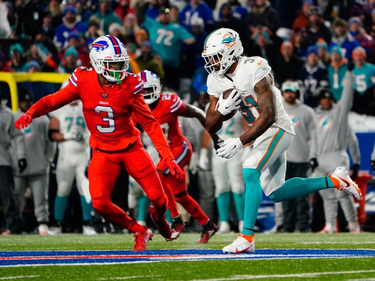 Damar Hamlin: Bills safety's vitals 'back to normal' after collapsing on MNF