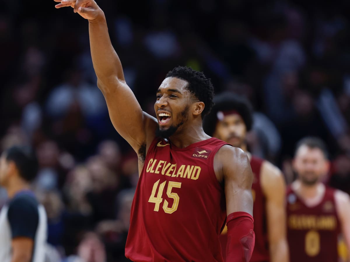 Donovan Mitchell Sets NBA Record In Home Opener With Cavs - Sports  Illustrated Cleveland Cavs News, Analysis and More