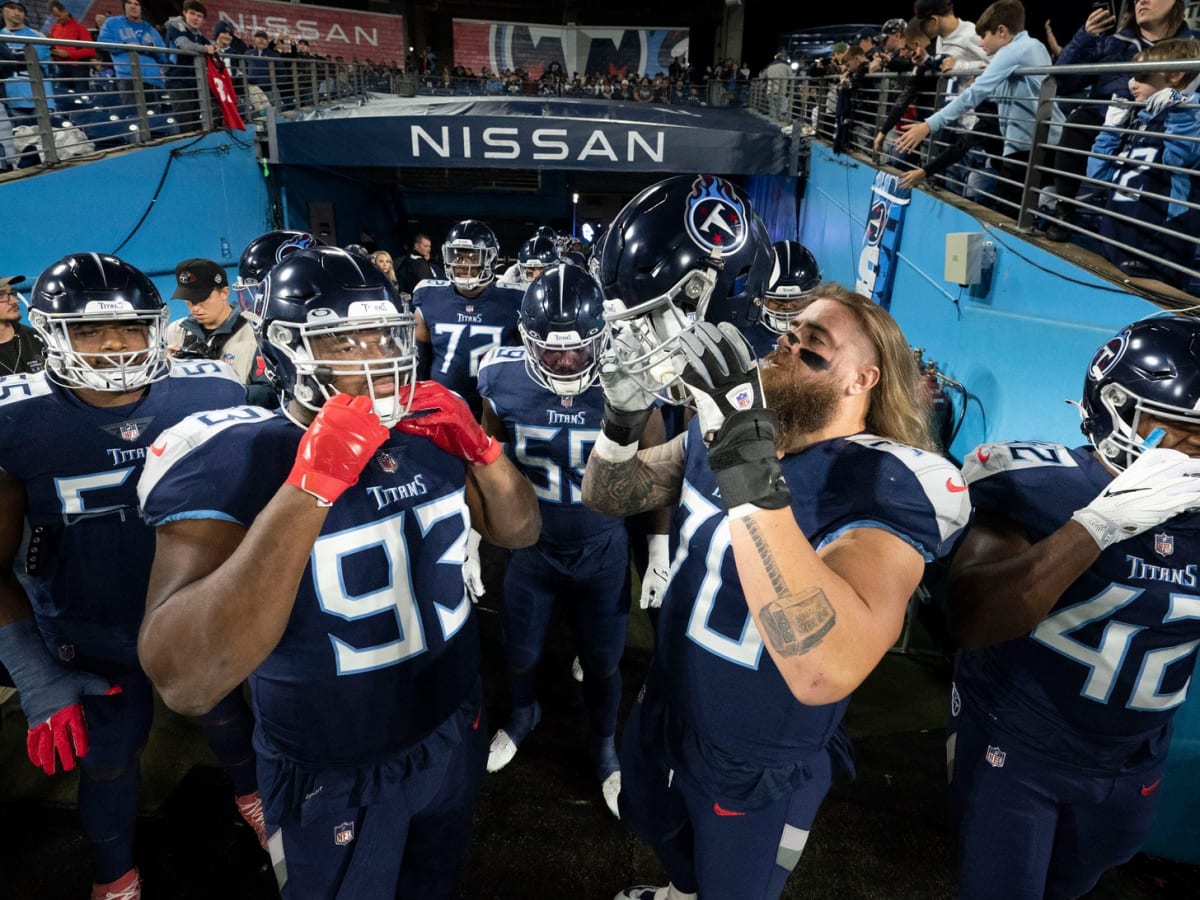 Titans Coach Mike Vrabel Doesn't Close Door on Offensive Line Changes, Even  if Unlikely - Sports Illustrated Tennessee Titans News, Analysis and More