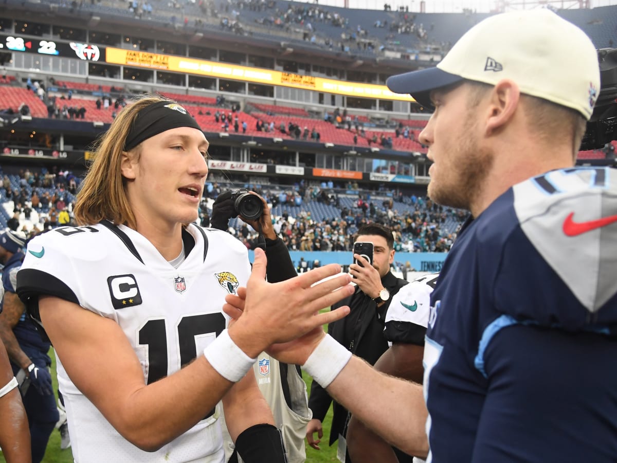 NFL Week 18 Saturday Picks: Chiefs vs Raiders, Jaguars vs Titans for the  AFC South lead - Bolts From The Blue