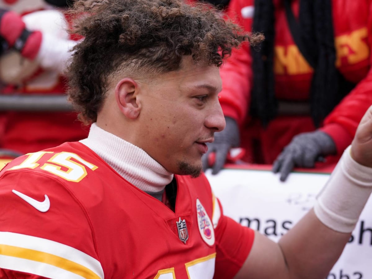 Patrick Mahomes leads tributes to Damar Hamlin with incredible