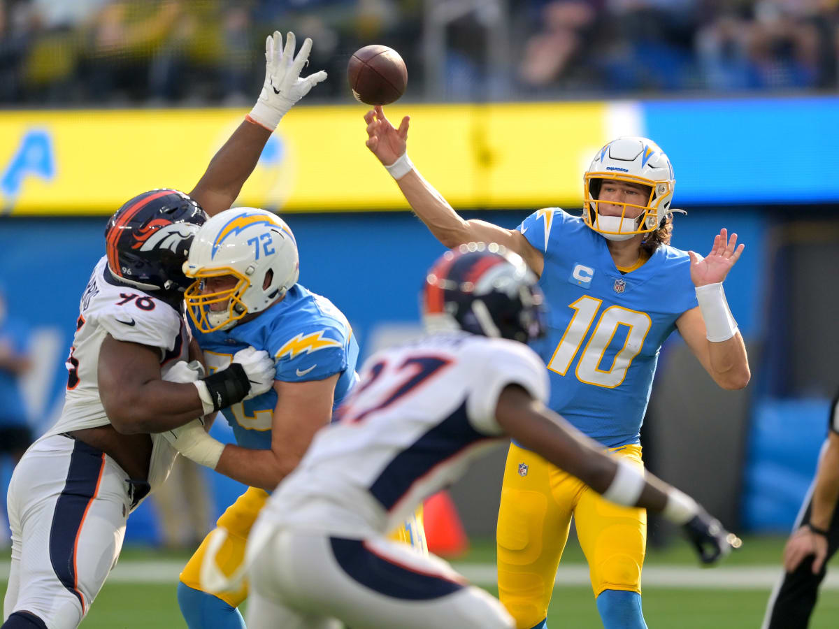 Chargers vs Broncos Final Score: LA falls to Denver in last game of 2022  season - Bolts From The Blue