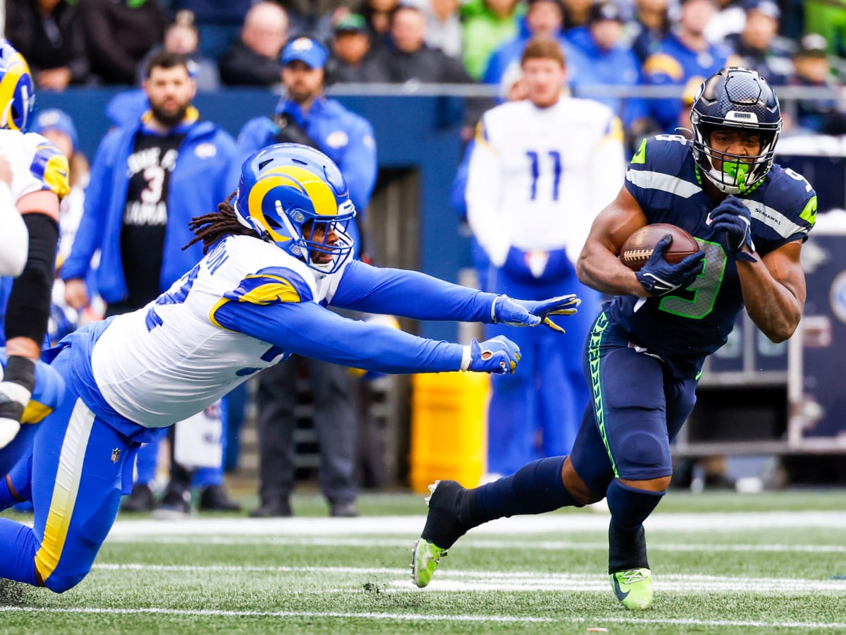 Seattle Seahawks RB Kenneth Walker III: Even Better in Year Two? - Sports  Illustrated Seattle Seahawks News, Analysis and More