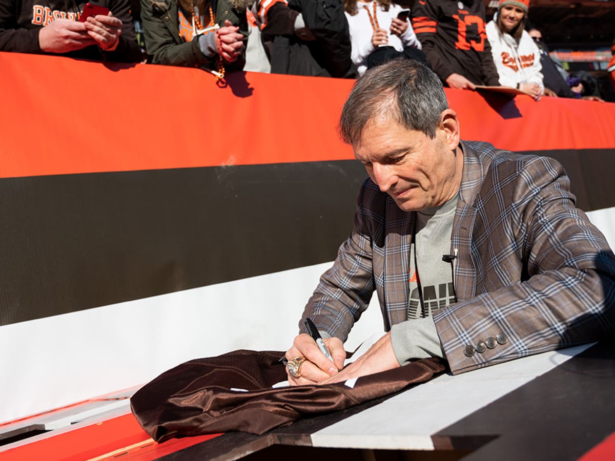 Browns' Bernie Kosar: The Real Representation of His Commentary Against the  Rams - Dawgs By Nature