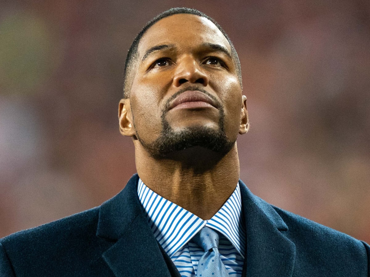 Michael Strahan ripped Skip Bayless during Fox's NFL pregame show