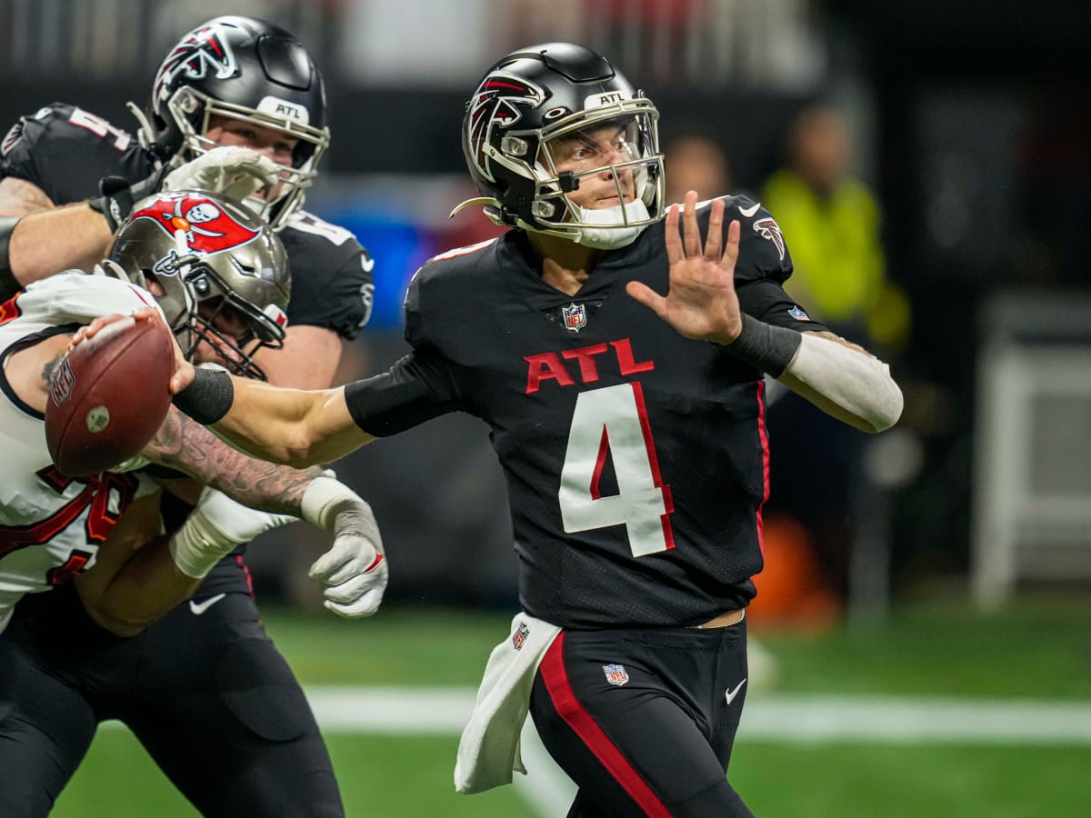 Time For Atlanta Falcons to Bench QB Desmond Ridder? - Sports Illustrated Atlanta  Falcons News, Analysis and More