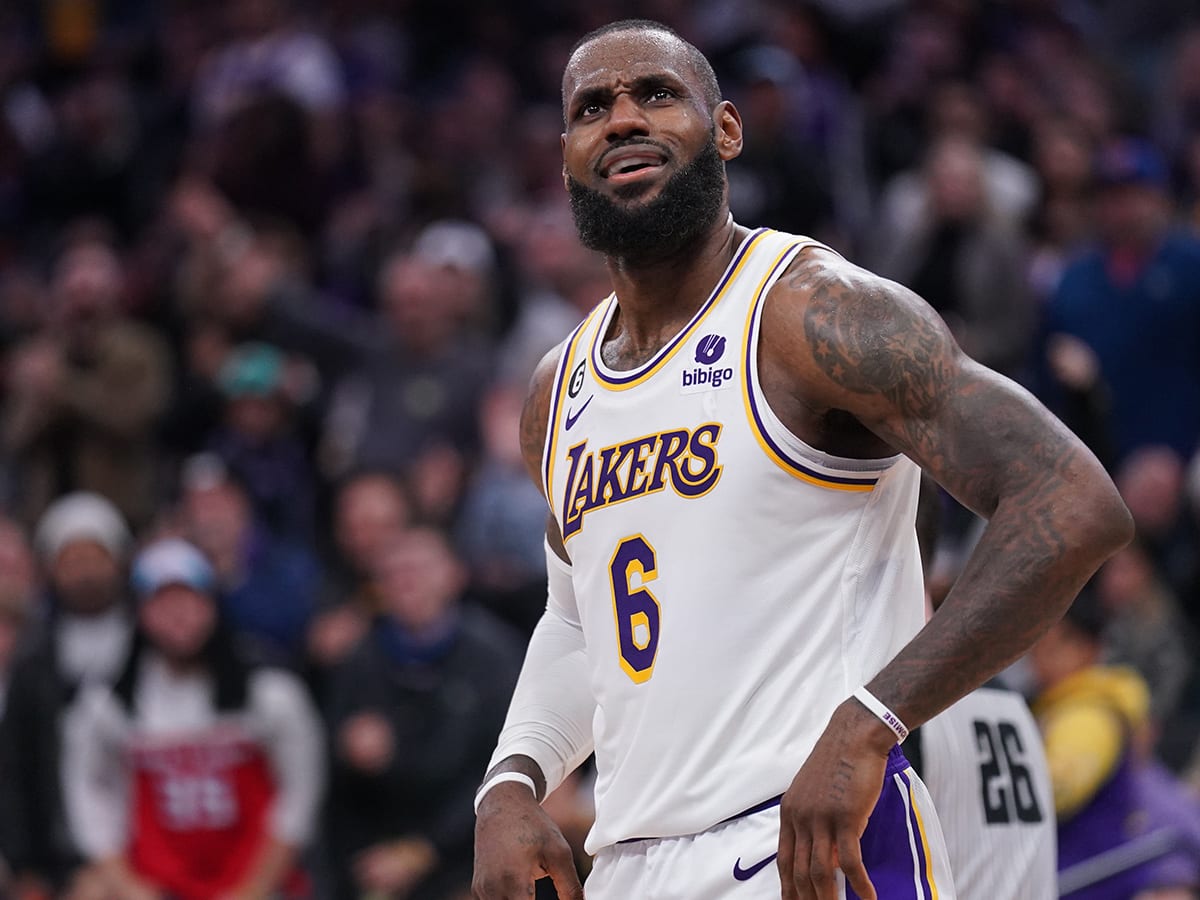 NBA trade deadline: LeBron James needs to leave the Los Angeles Lakers.