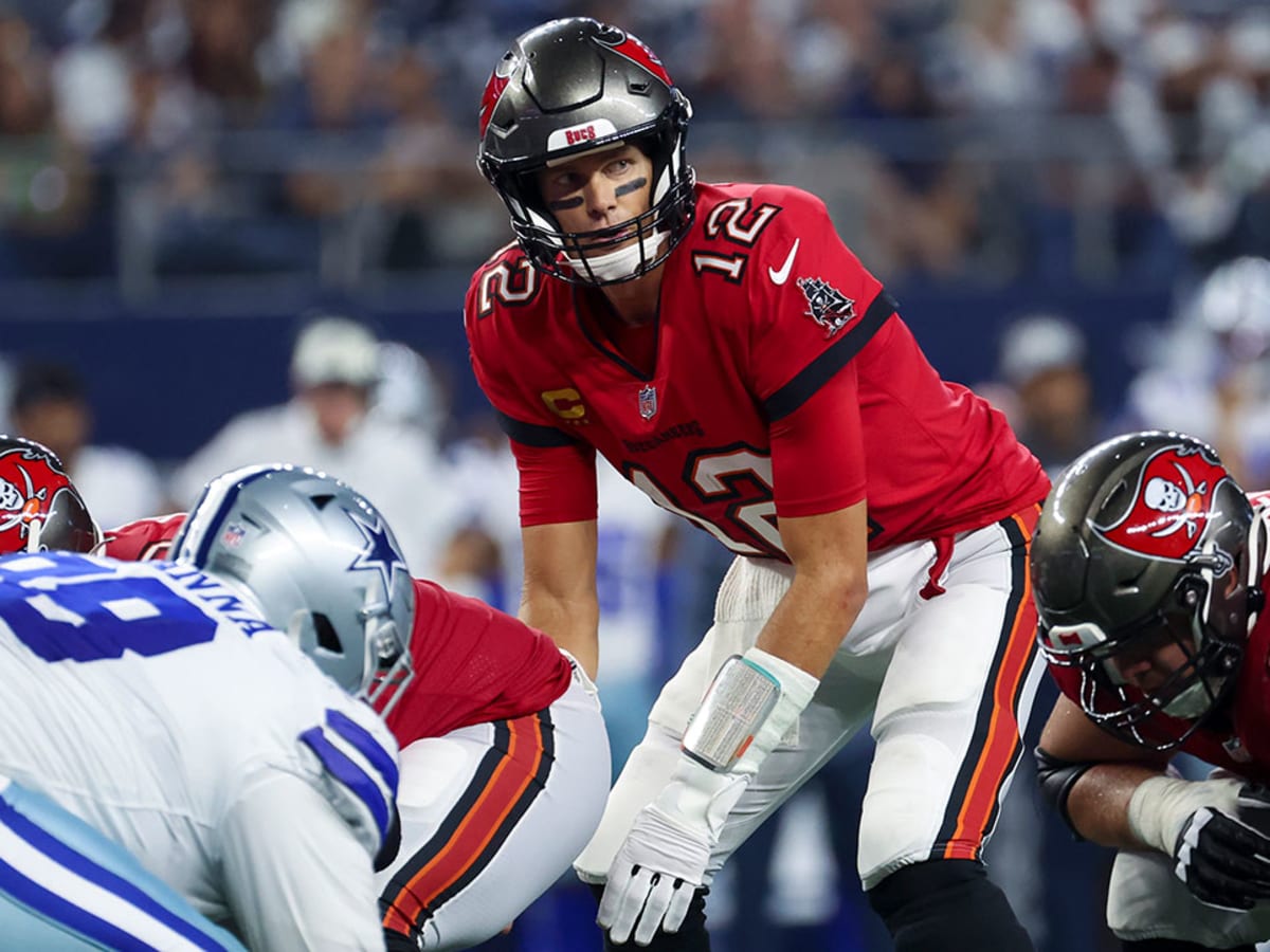 Bucs vs. Cowboys predictions: NFL experts pick NFC playoff game