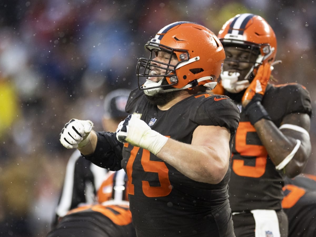 Browns' Joel Bitonio named AP All-Pro first team; Myles Garrett, Nick Chubb  chosen for second team 