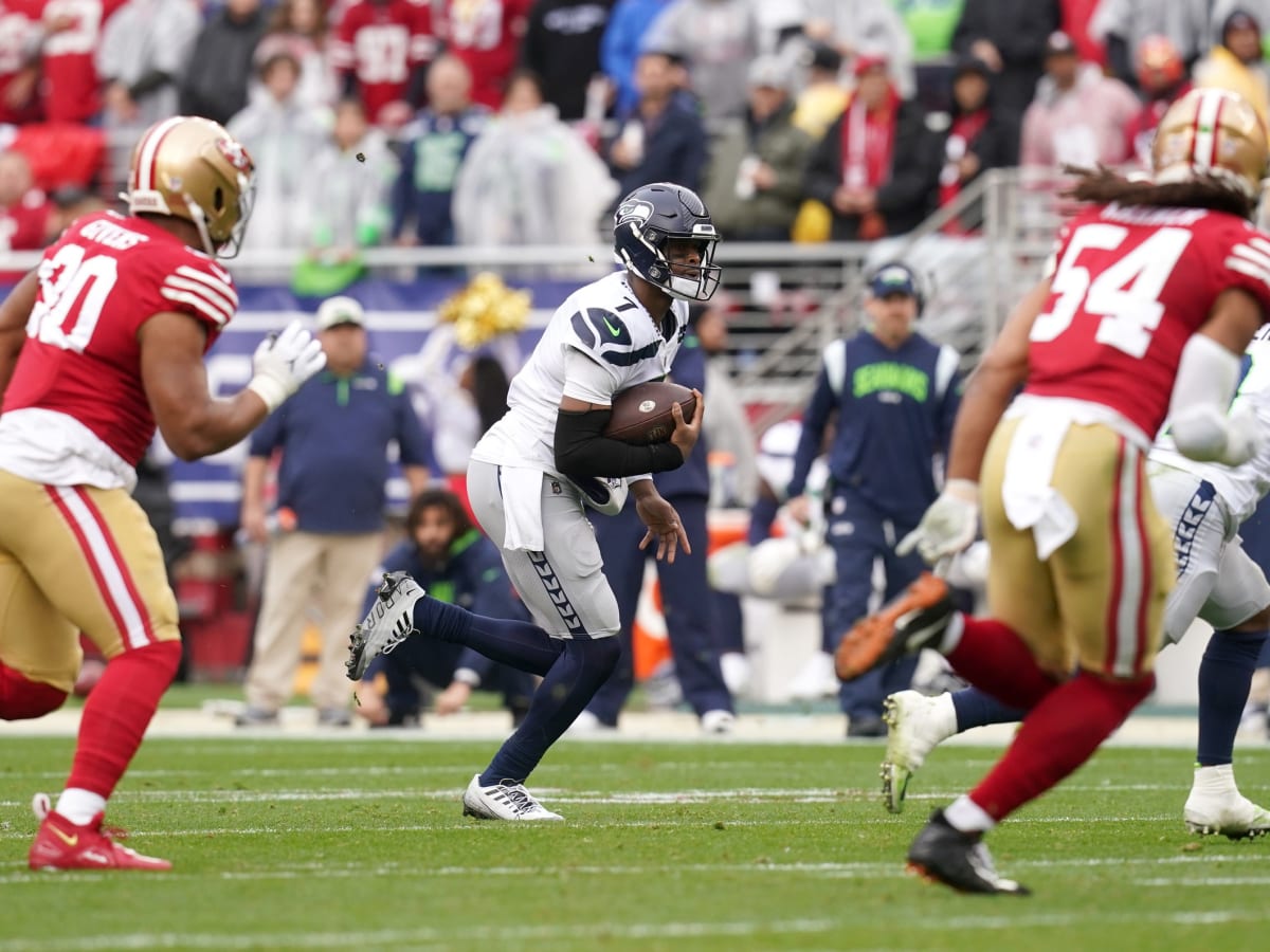 Seahawks QB Geno Smith stays loose, focused ahead of playoff start at 49ers