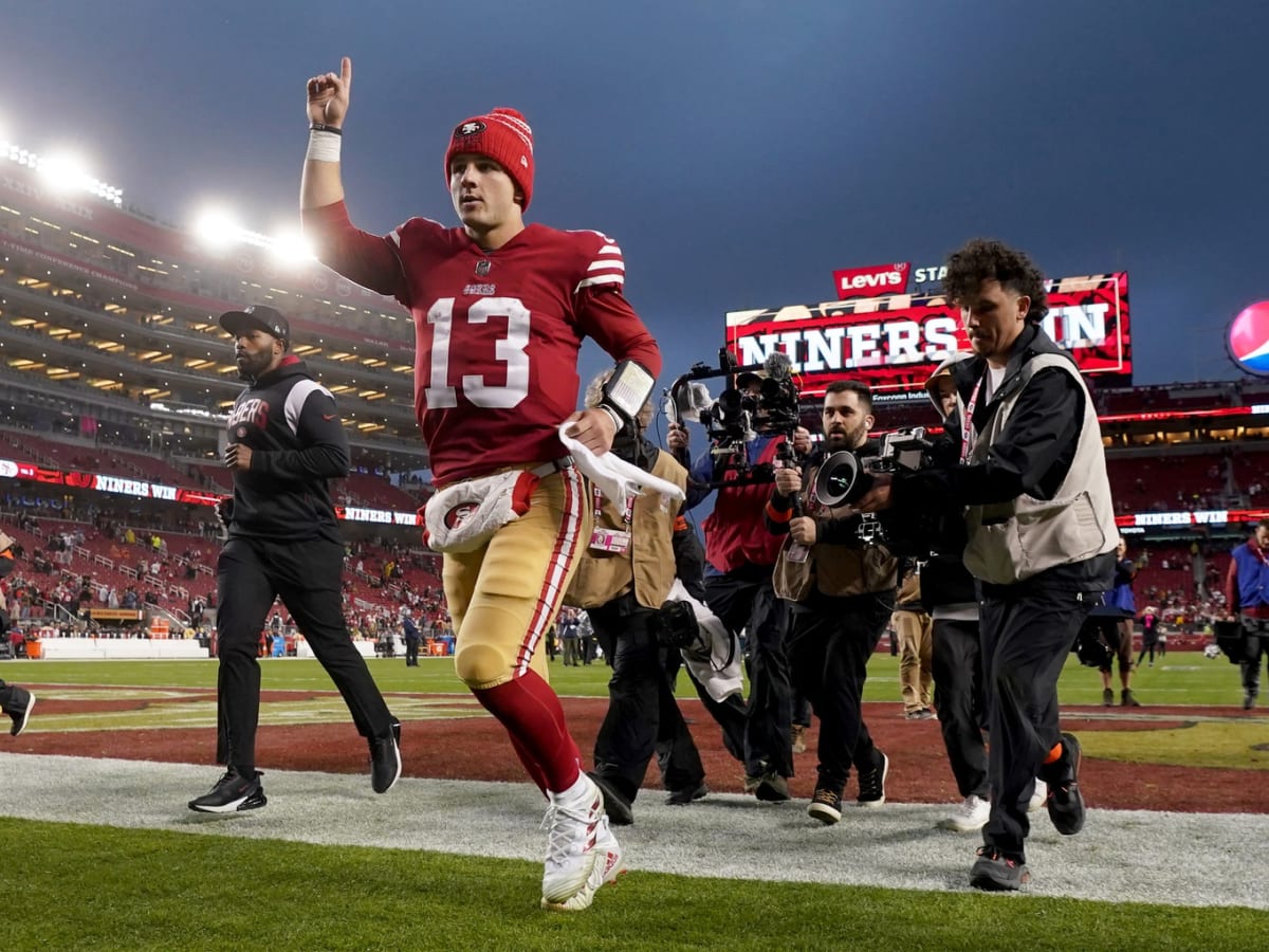 Los 49ers: Debut Ganador en Casa, A BuscarSeguir con la Racha Ante