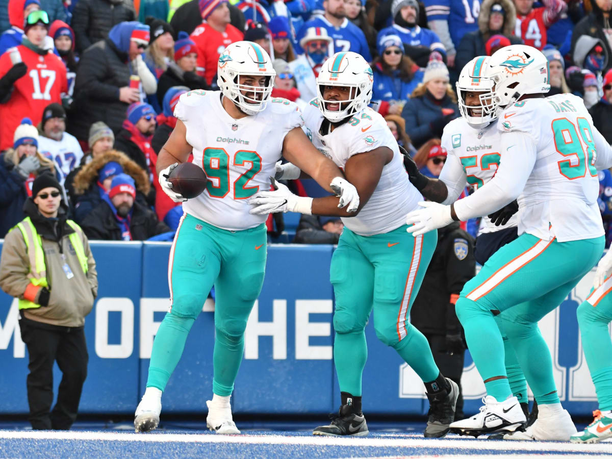 Dolphins' rookie Thompson gives reasons for optimism in debut