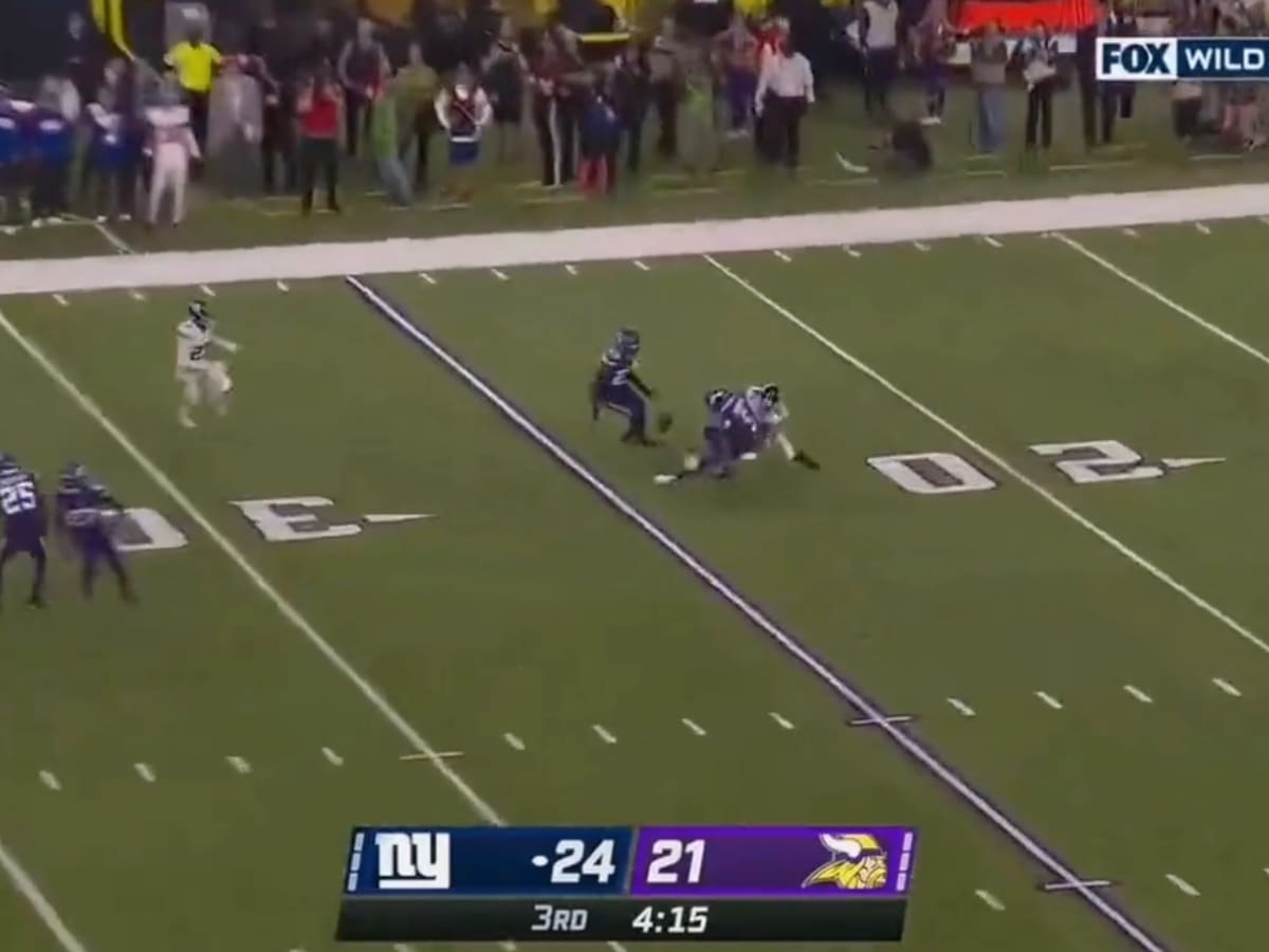 Vikings radio announcer goes crazy for 'good!' missed field goal in awkward  on-air mistake