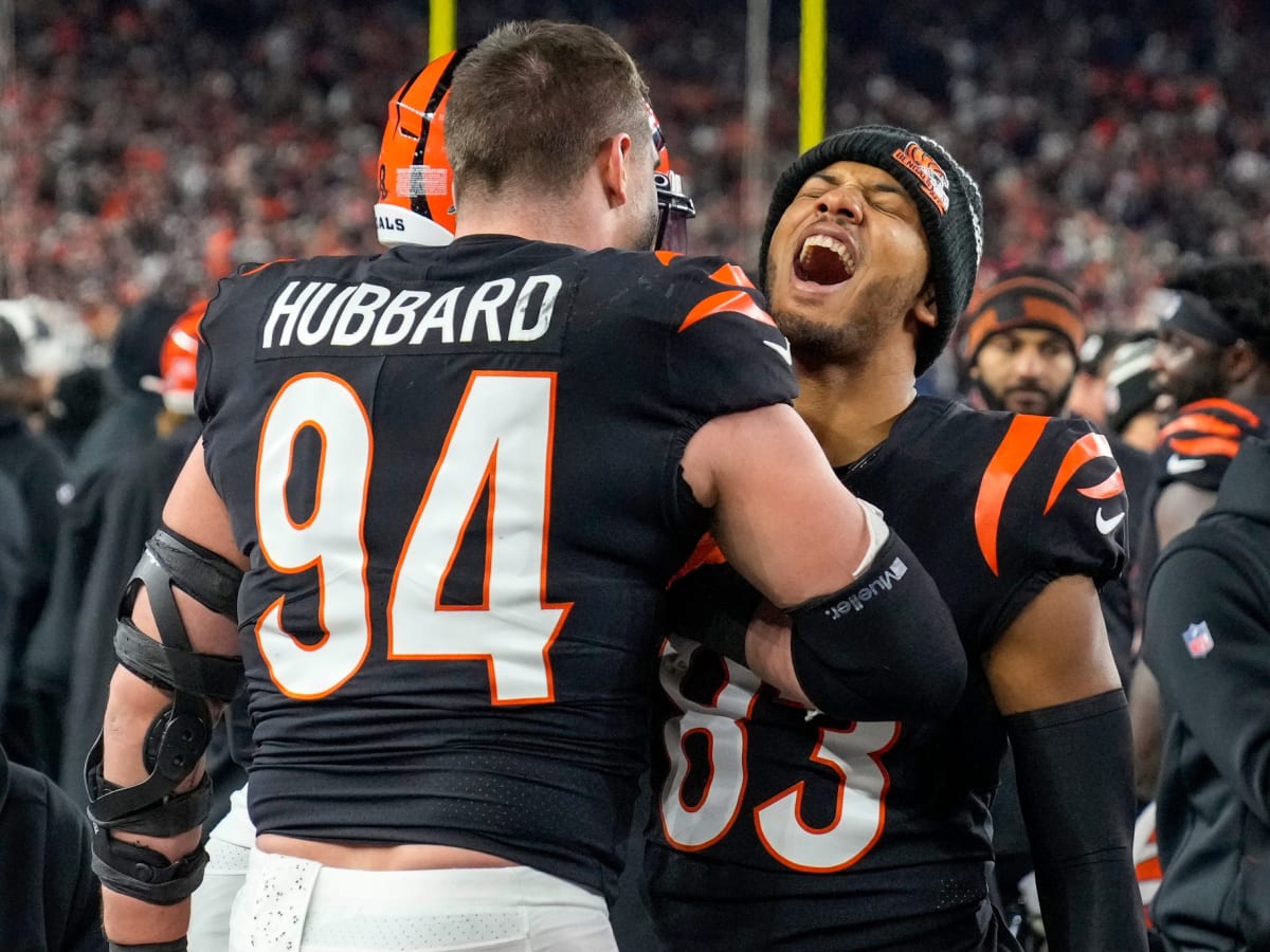 Cincinnati Bengals wide receiver Tyler Boyd (83) lines up against Kansas  City Chiefs cornerback L'Jarius Sneed (38) during an NFL football game,  Sunday, Dec. 4, 2022, in Cincinnati. (AP Photo/Emilee Chinn Stock