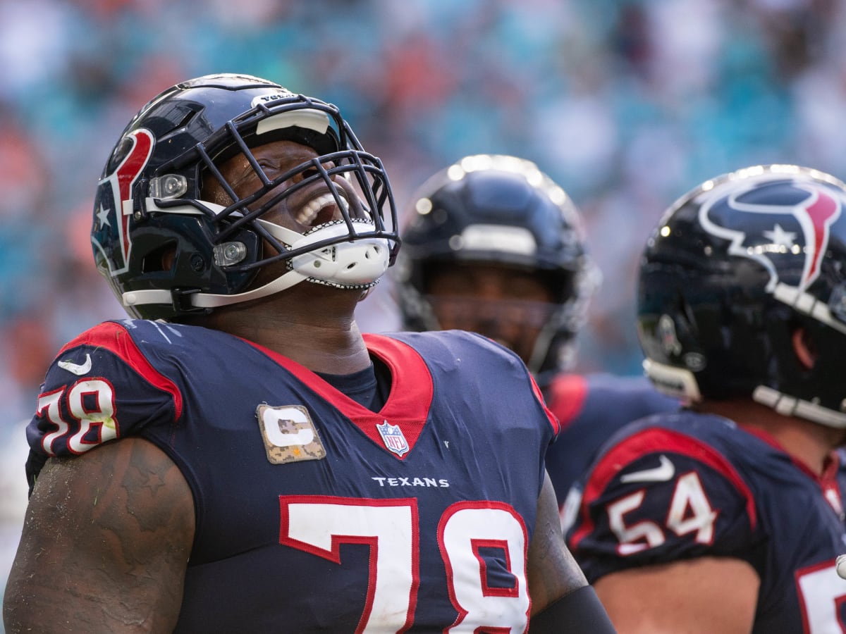 Texans' offensive line improving recently