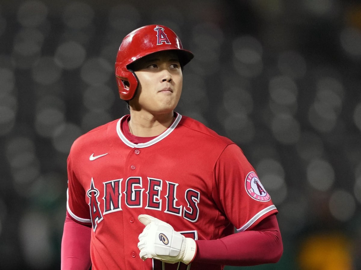 Padres' star infielders topple Shohei Ohtani