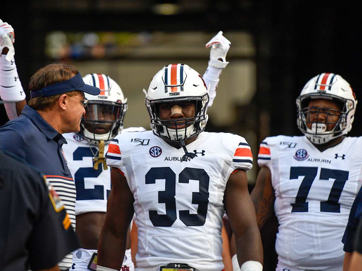 Former Auburn linebacker KJ Britt to host youth football camp in Oxford