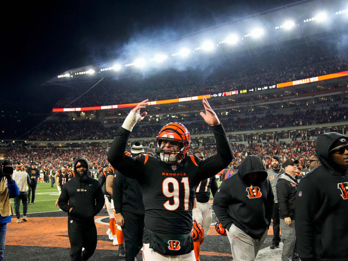 Sam Hubbard play: Watch the game-changing touchdown against Ravens