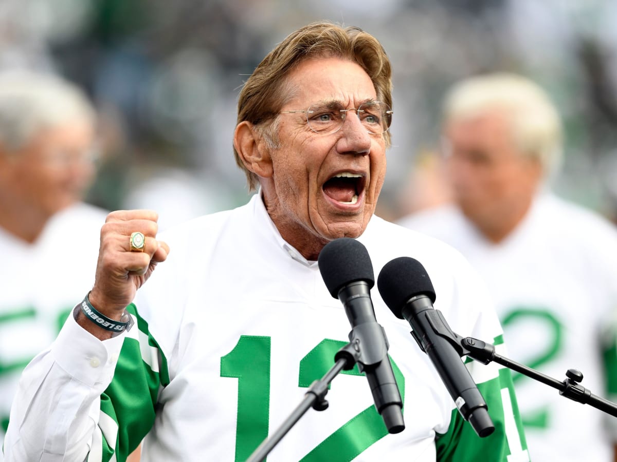 Aaron Rodgers isn't the first QB to call audible late in their career; Joe  Namath knows all about it - Newsday