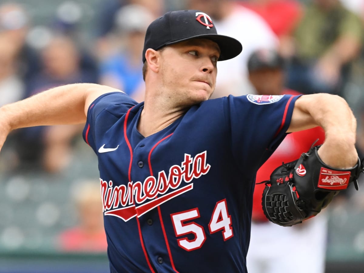 Pablo López puts on a master class in pitching as Twins even series