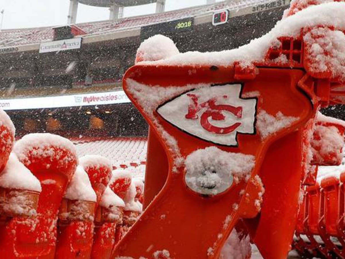 With cold weather and snow expected this weekend, Division II game moved  from Arrowhead Stadium - NBC Sports