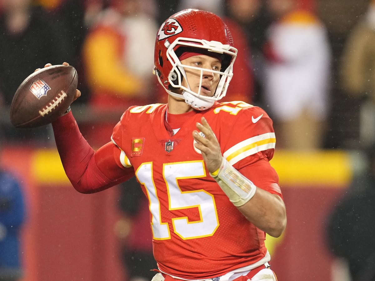 Fans mock Commanders for Patrick Mahomes approach