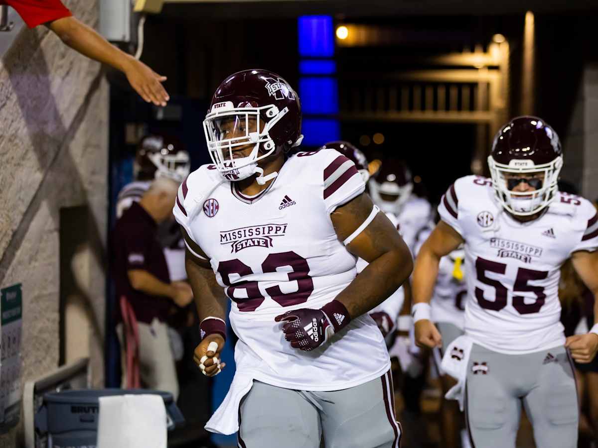 Mississippi State fotball's Charles Cross goes to Seattle with 9th